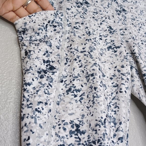 Athleta Abstract Printed Ankle Length Leggings - Picture 11 of 11